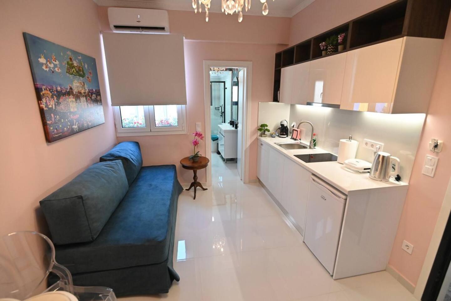Warm & Cozy - 2 Apartment Athens